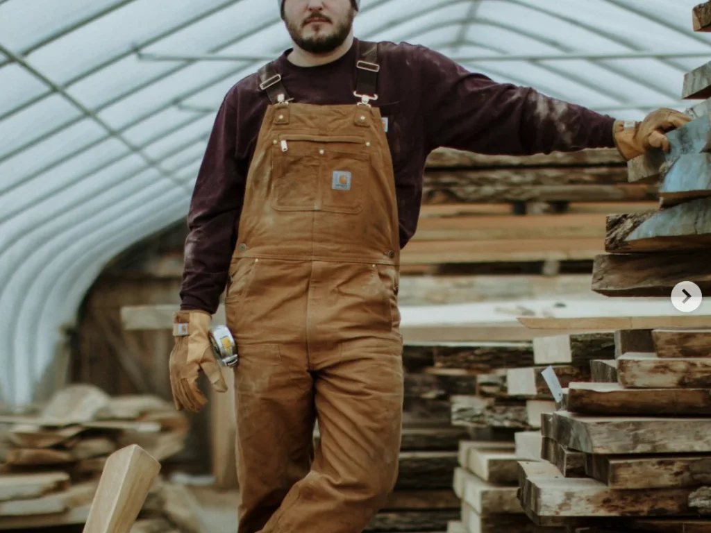 Waarom de Carhartt hoodie jouw beste werkmaatje is